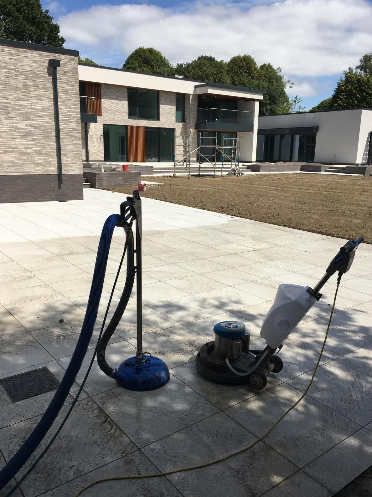 Exterior stone during a low-pressure clean